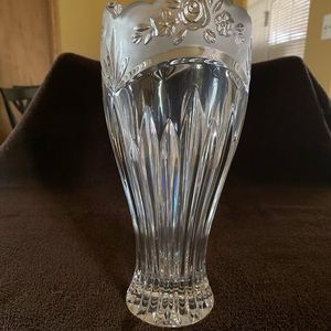 Oneida ‘Southern Garden’ vase